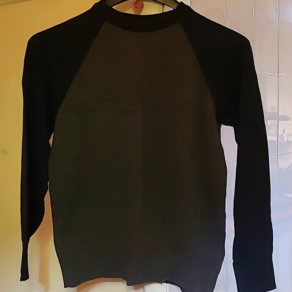 Gap crewneck sweater XS